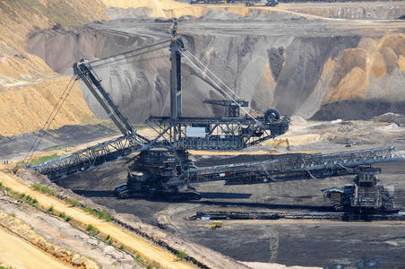 露天篮球场图片-露天篮球场素材-露天篮球场插画-摄图新视界