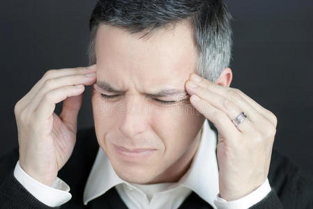 偏头痛患者有太阳穴照片