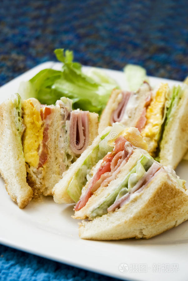 培根蔬菜三明治