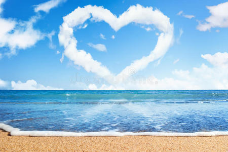 闪电和大海图片