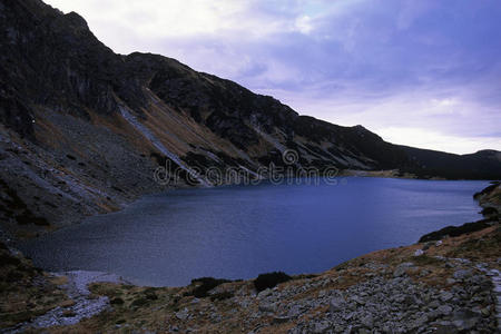 高山湖泊