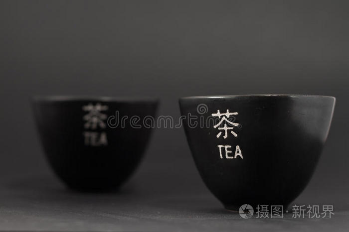 两个日本茶杯