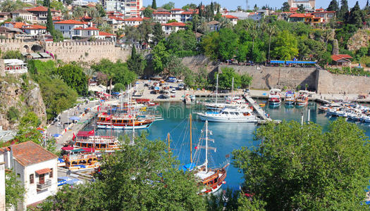 土耳其。安塔利亚镇。港口景观