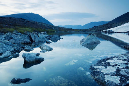 高山湖