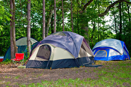 营地露营帐篷