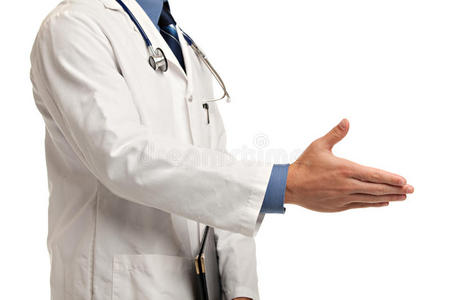 与医生握手