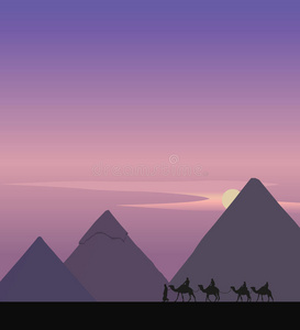 骆驼车队和金字塔