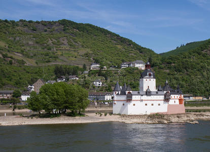 托尔城堡burg pfalzgrafenstein