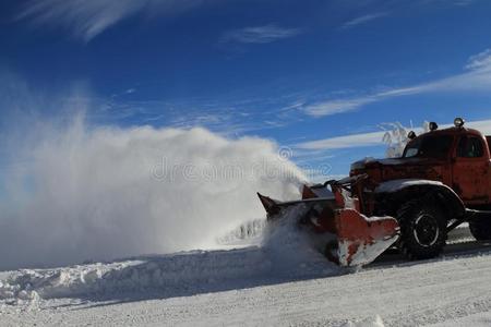 冬季铲雪车