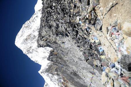 普莫里山和卡拉帕塔