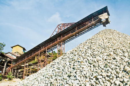 加工厂石料照片