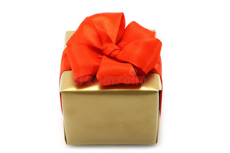 红色蝴蝶结金礼盒