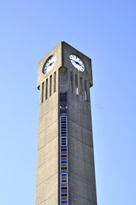 北京大学校园钟楼图片