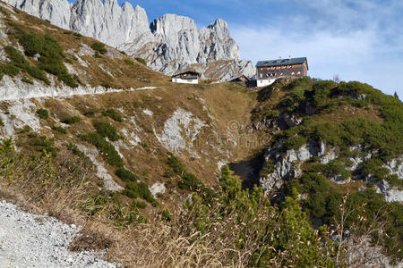 徒步旅行 岩石 秋天 天空 阿尔卑斯山 欧洲 丘陵 奥地利