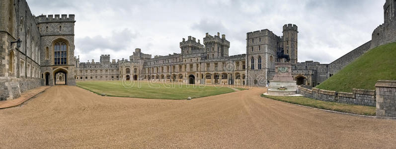 英国温莎城堡庭院全景图片