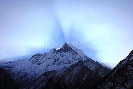 安纳普纳山脉的山景