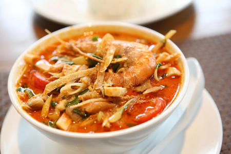 汤姆百胜汤，泰国传统辣虾汤