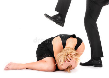 domnation践踏员工照片