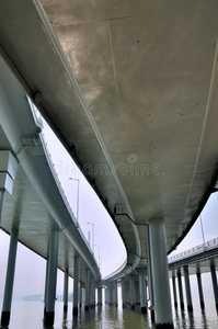 桥梁结构与施工