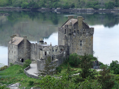 山上的城堡图片