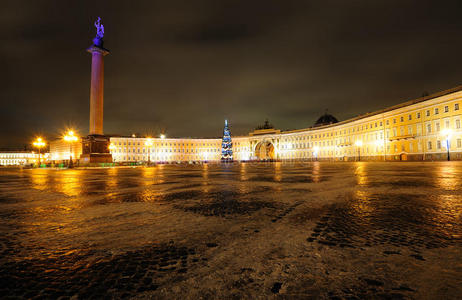 圣彼得堡美丽的宫殿广场