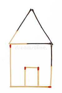 用火柴烧的房子照片