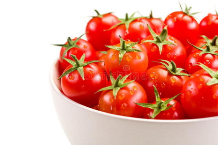 白碗里的西红柿