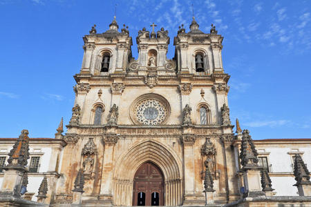 阿尔科巴萨小城的大教堂图片