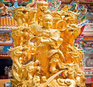 黄金位置黄金神像摄影图