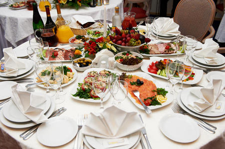 宴会沙拉图片-宴会沙拉素材-宴会沙拉插画-摄图新视界