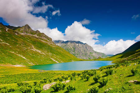 高山湖泊