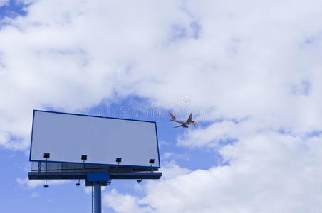 空白广告牌。飞机