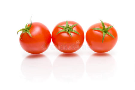 白底三个西红柿
