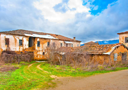 废弃的村庄。。