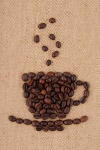 一杯咖啡豆。