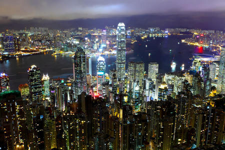 晚上的香港