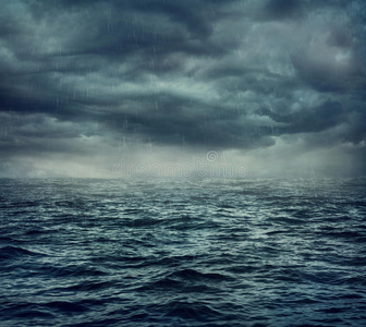 夜里暴风雨图片-夜里暴风雨素材-夜里暴风雨插画-摄图新视界