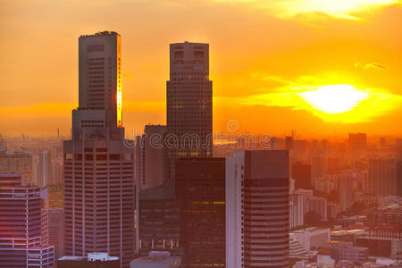 日落之夜的新加坡
