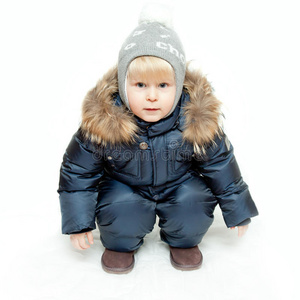 幸福 寒冷的 白种人 冬天 面对 毛茸茸的 帽子 服装 小孩