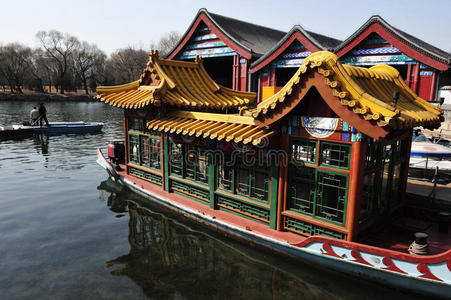 装饰中国船