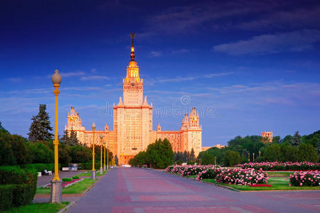 莫斯科国立大学。