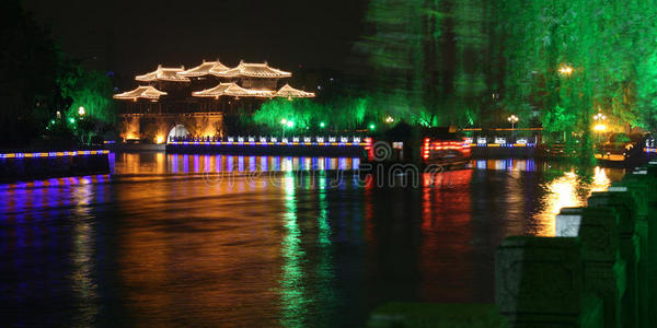 中国人 宝塔 建筑 反射 运河 颜色 瓷器 亭阁 照亮 文化