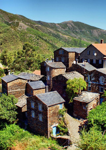 皮奥多山村风光图片