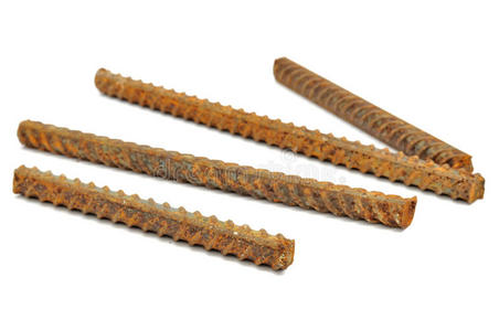 生锈的钢筋图片