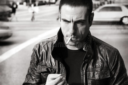 硬汉图片-硬汉素材-硬汉插画-摄图新视界