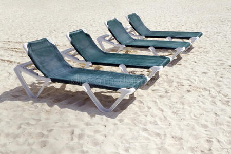 绿色沙滩椅
