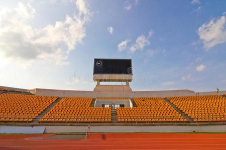 操场看台宽度图片-操场看台宽度素材-操场看台宽度插画-摄图新视界