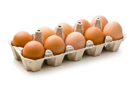 鸡蛋盒里的棕色鸡蛋