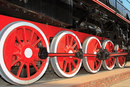 旧蒸汽特快列车的车轮