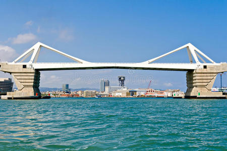 巴塞罗那港大桥
